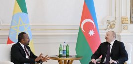 Prezidentlə Efiopiyanın Baş naziri geniş tərkibdə görüşdü