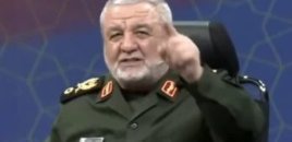 "İran Hörmüzdən keçmək istəyən tankerləri vuracaq" - SEPAH generalı