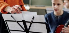 Onlara 5 illik musiqi təhsili tələbi qoyuldu