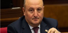 Gümrünün sabiq merinin həbs müddəti daha 2 ay uzadılıb