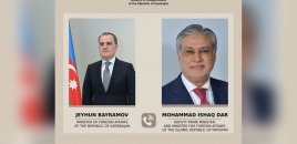 Pakistanın XİN rəhbəri Ceyhun Bayramovla danışdı