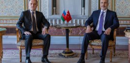 Azərbaycan və Türkiyə XİN başçıları İstanbulda görüşüb