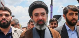 Xameneinin vurulduğu təsdiqələndi – Ayaqları amputasiya olunub