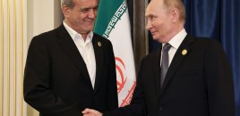 Putin Pezeşkianla Yaxın Şərqdəki vəziyyəti müzakirə etdi