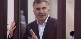 Məhkəmə Saakaşvili ilə bağlı hökmü qüvvədə saxlayıb