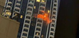 İran dronu Dubayda yaşayış binasına çırpıldı