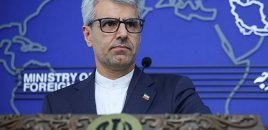 İran gəmilərin Hörmüz boğazından keçmələri üçün şərt qoydu