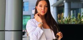 Adı qadağan olunmuş müğənilər sırasında olan Ayan verilişdə - VİDEO