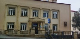 Bakı məktəbində şagirdlər arasında bıçaqlanma - VİDEO