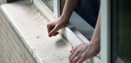 Telefonunu tutmaq istədi, müvazinətini itirdi: Gəncədəki dəhşətli hadisənin TƏFƏRRÜATI - VİDEO