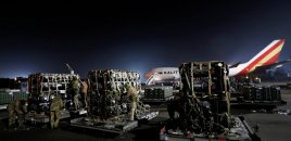 KİV: Yaxın Şərqdəki vəziyyətə görə ABŞ-ın Ukraynaya silah tədarükü gecikir