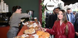 Alena Əliyeva Novruz yarmarkasında - FOTOLAR