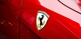 "Ferrari" Yaxın Şərqə tədarükü dayandırıb