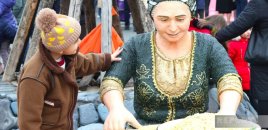 Paytaxt sakinləri Novruz bayramını qeyd edirlər - FOTOREPORTAJ