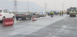 Bakının bəzi yolları təmir edilir - VİDEO