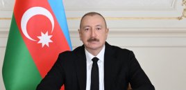 İlham Əliyev Dərbənddəki Azərbaycan Teatrının kollektivini təbrik etdi