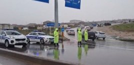 Polis yağışlı havada fasiləsiz xidməti davam etdirir - Video