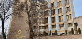 Ermənistan İqtisadiyyat Nazirliyində atəş açılıb: Yaralanan var