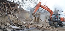 Qərar verildi - Bu binalar söküləcək