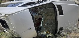 Azərbaycanda şagirdləri daşıyan avtobus AŞDI - Hadisə yerindən GÖRÜNTÜLƏR