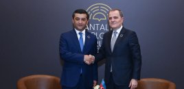 Ceyhun Bayramov və Bəxtiyor Saidov Yaxın Şərqdəki vəziyyəti müzakirə ediblər