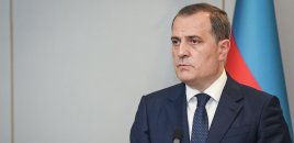 Ceyhun Bayramov Tailanda işgüzar səfərə yola düşüb