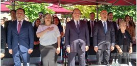 Emin Əmrullayev Gəncədə "Son zəng" mərasimində iştirak edir