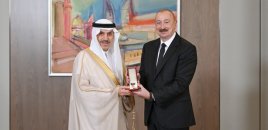 Prezident İslam İnkişaf Bankı Qrupunun sədrinə “Dostluq” ordenini təqdim edib