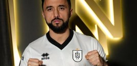 "Neftçi" Elvin Camalovla müqavilənin müddətini uzadıb