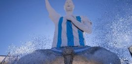 Argentinada Messinin 26 metrlik heykəlinin açılışı olub