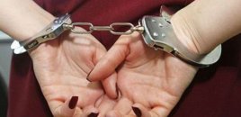 18 yaşlı qız tanışı olan oğlanı bıçaqladı