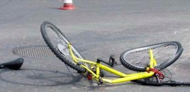 20 yaşlı velosipedçini maşın vurdu - Durumu ağırdır