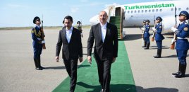 Prezident həmkarını Füzulidə qarşıladı - Fotolar