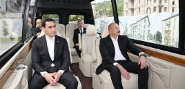 Prezidentlər Şuşa məscidində tikinti işləri ilə tanış oldular - Fotolar