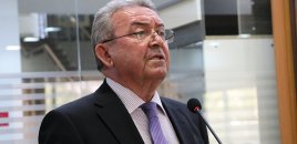 Misir Mərdanov məktəblərdə telefon qadağası haqda danışdı