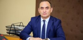 Deputat: Məktəblərdə telefonlarla bağlı qadağa vaxtında atılmış addımdır