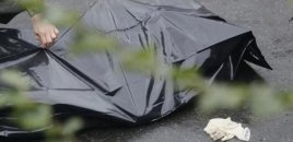 Bakıda DƏHŞƏT: Kişi gəlinini narahat edən şəxsin üzərindən avtomobillə keçdi