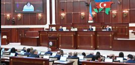 Milli Məclisin növbədənkanar sessiyasının iclası başladı: 22 məsələyə baxılır