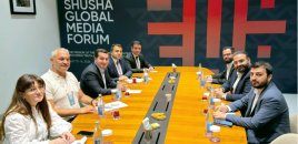 Hikmət Hacıyev Suriyanın informasiya naziri ilə görüşdü