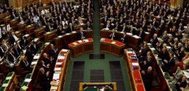 Macarıstan parlamenti Prezidentin vəzifədən kənarlaşdırılmasına səs verib