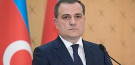 Ceyhun Bayramov Moskvaya gedir