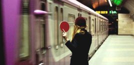 Bir neçə stansiyalıq yuxu: Metro sərnişinləri niyə yuxuya gedir?