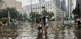 Çində güclü daşqın olub, 10 nəfər ölüb, onlarla yaralı var
