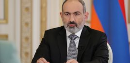 Paşinyan: Müdafiə və Daxili İşlər nazirləri dəyişməyəcək