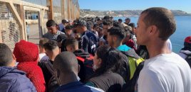 İspaniya: 25 mindən çox miqrant Seutadan Mərakeşə qayıdıb