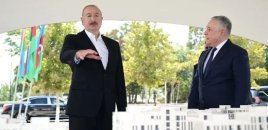Prezident sosial evlər kompleksinin təməlini qoydu - FOTOLAR
