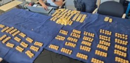 Ustalar tikinti işi apararkən xəzinə tapdılar