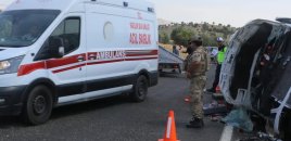 Türkiyədə nişana gedən mikroavtobus aşdı: ölənlər var