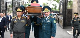 Zakir Həsənovla Elçin Quliyev generalın dəfnində - FOTOLAR