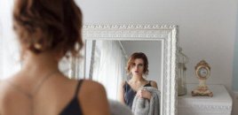 Güzgüyə tez-tez baxmağın səbəbi nədir? – Mütəxəssislərdən açıqlama